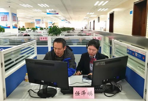 架起溝通橋梁，傾聽教育心聲——市教育局接聽12345熱線提供專業教育咨詢服務